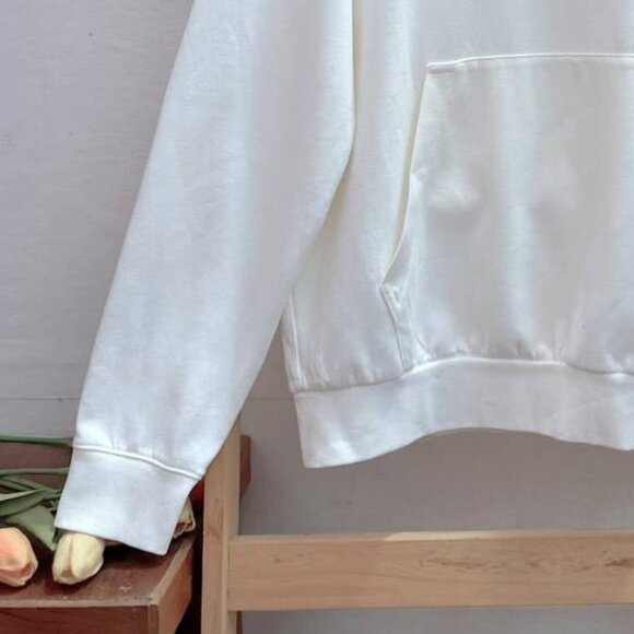 Oversized Bacisc White Hoodie - Picture 2 of 3